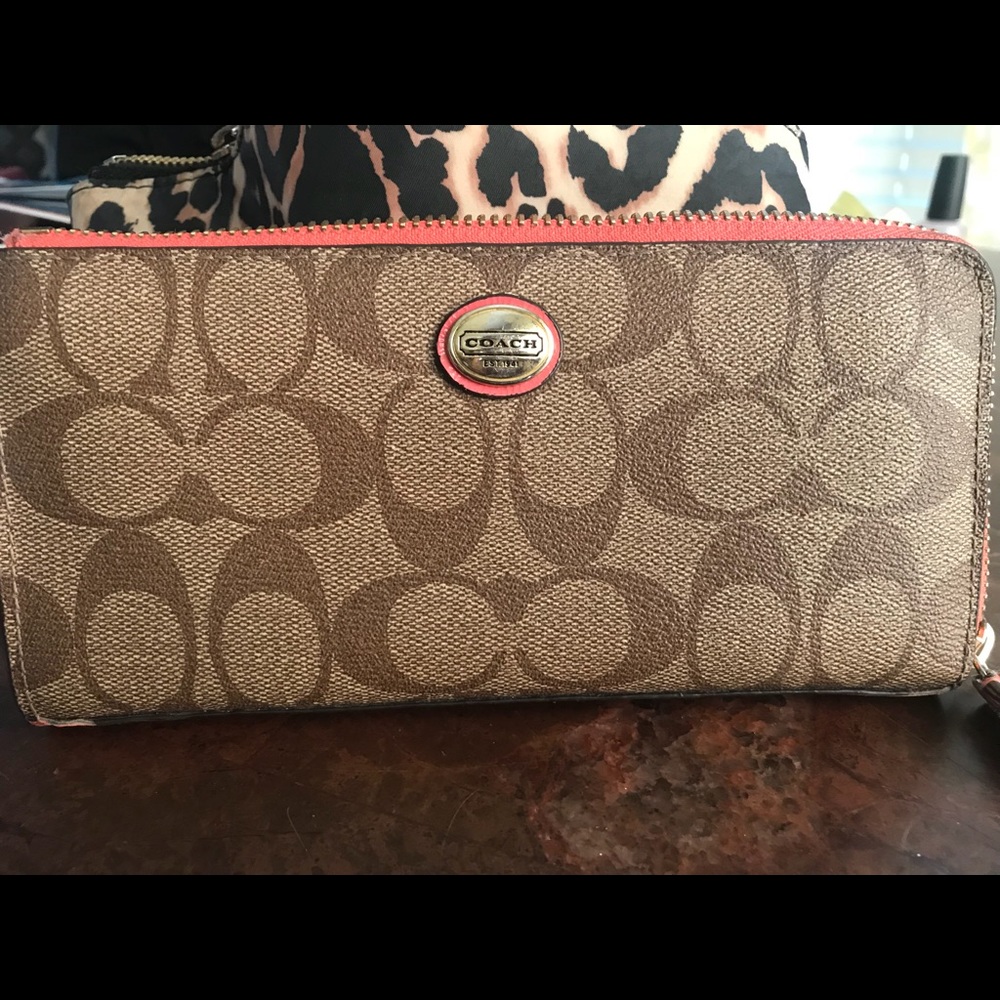 Authentic Signature Coach Wallet